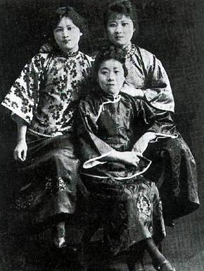 宋庆龄<em>姐妹</em>深情-<em>纪录片</em>-中国网络电视台