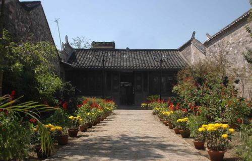 杨振宁回国秘闻 岳父杜聿明诺奖贺信促其回大陆-纪实