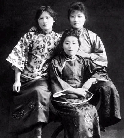 蒋介石日记中的宋氏三姐妹:宋美龄凝结浓厚母性-纪实台-中国网络电视
